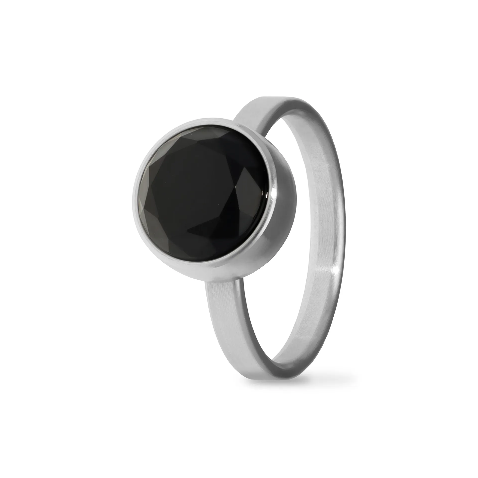 Ring / assieraad zwarte onyx facet edelstaal