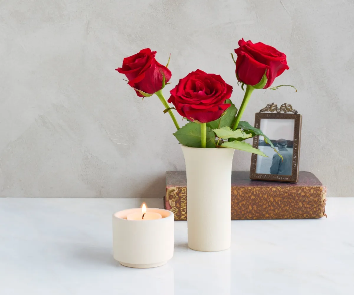 Keramische mini urn theelichthouder Helios beige met vaasje