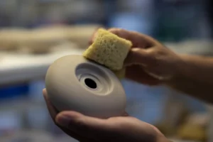 Memento Blue Pebbles by Royal Delft stap 3