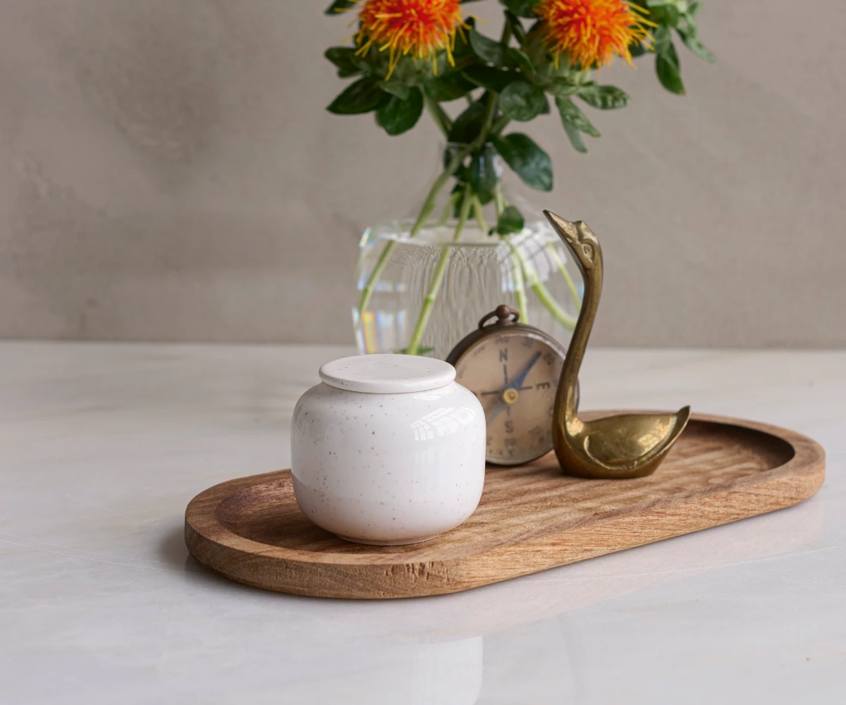 Keramische mini-urn Kora wit gespikkeld keramiek urne