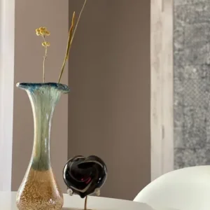 Glazen urn vaasje turquoise-beige kristalglas sfeerbeeld